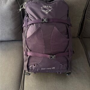 Osprey Purple Backpack Sleek Design Durable Fabric- excellent condition!